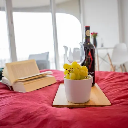 Modernes Mit Tollem Blick über Stadt Apartment